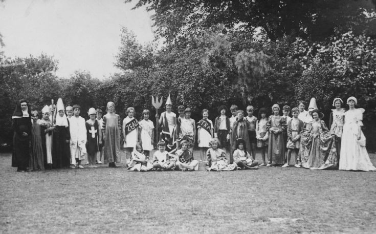 Priory School Banstead  – Silver Jubilee 