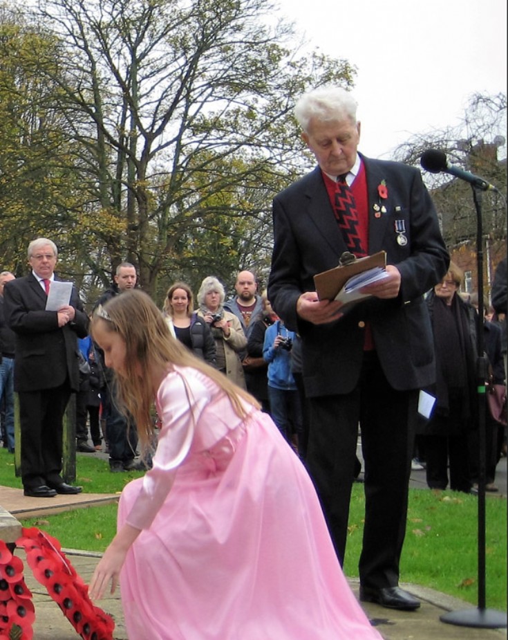 Edward J. Bond 6.10.1931 - 13.05.2022