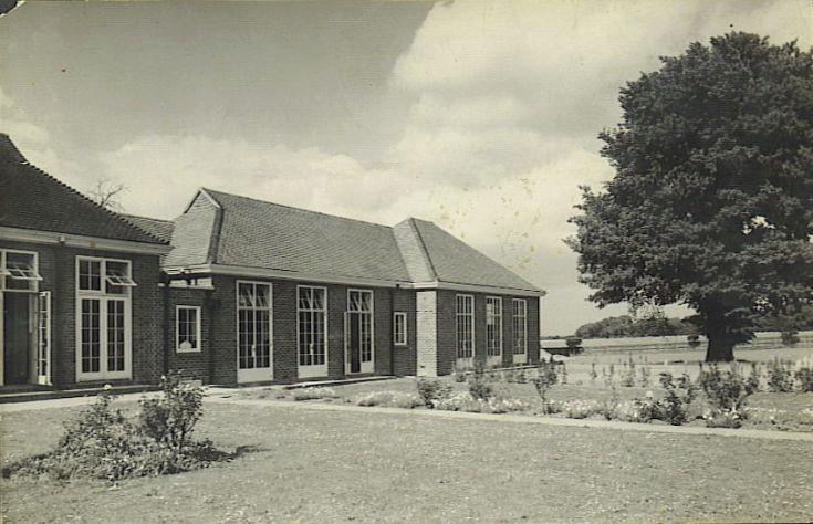 Woodmansterne primary school