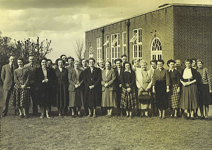 More Woodmansterne Primary School teach